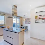 דירה Mareluce - Penthouse In By Solea Homes