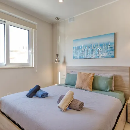 Mareluce - Penthouse In By Solea Homes Apartment