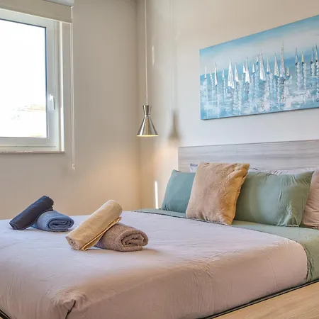 Mareluce - Penthouse In By Solea Homes Apartment *