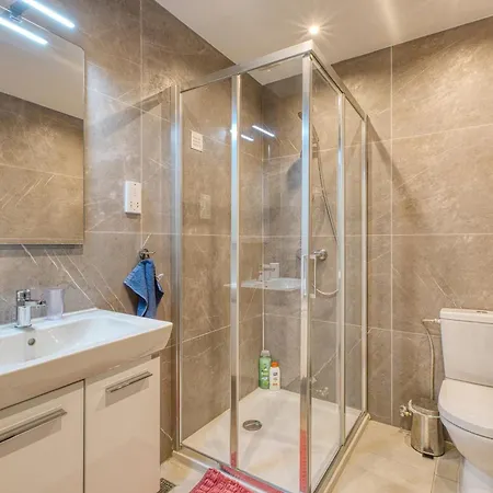 Mareluce - Penthouse In By Solea Homes