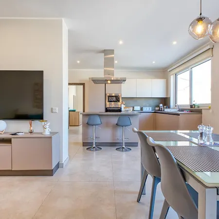 Mareluce - Penthouse In By Solea Homes Апартаменты Слима