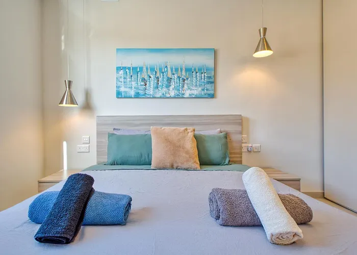 Mareluce - Penthouse In By Solea Homes