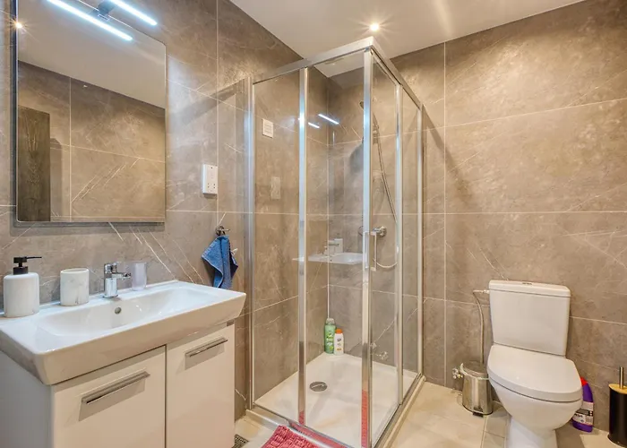 Mareluce - Penthouse In By Solea Homes