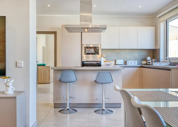 Mareluce - Penthouse In By Solea Homes * Sliema