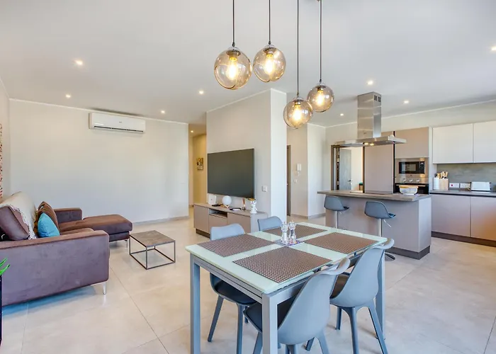 Mareluce - Penthouse In By Solea Homes * Σλιέμα