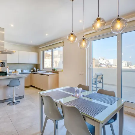 Mareluce - Penthouse In By Solea Homes *