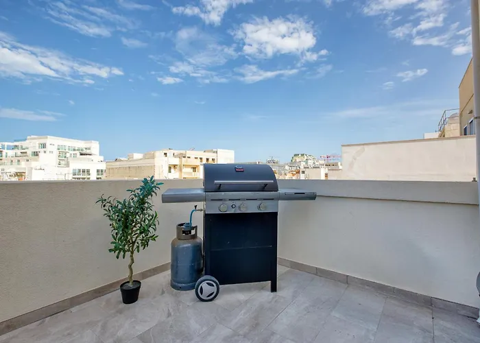 Mareluce - Penthouse In By Solea Homes * スリーマ